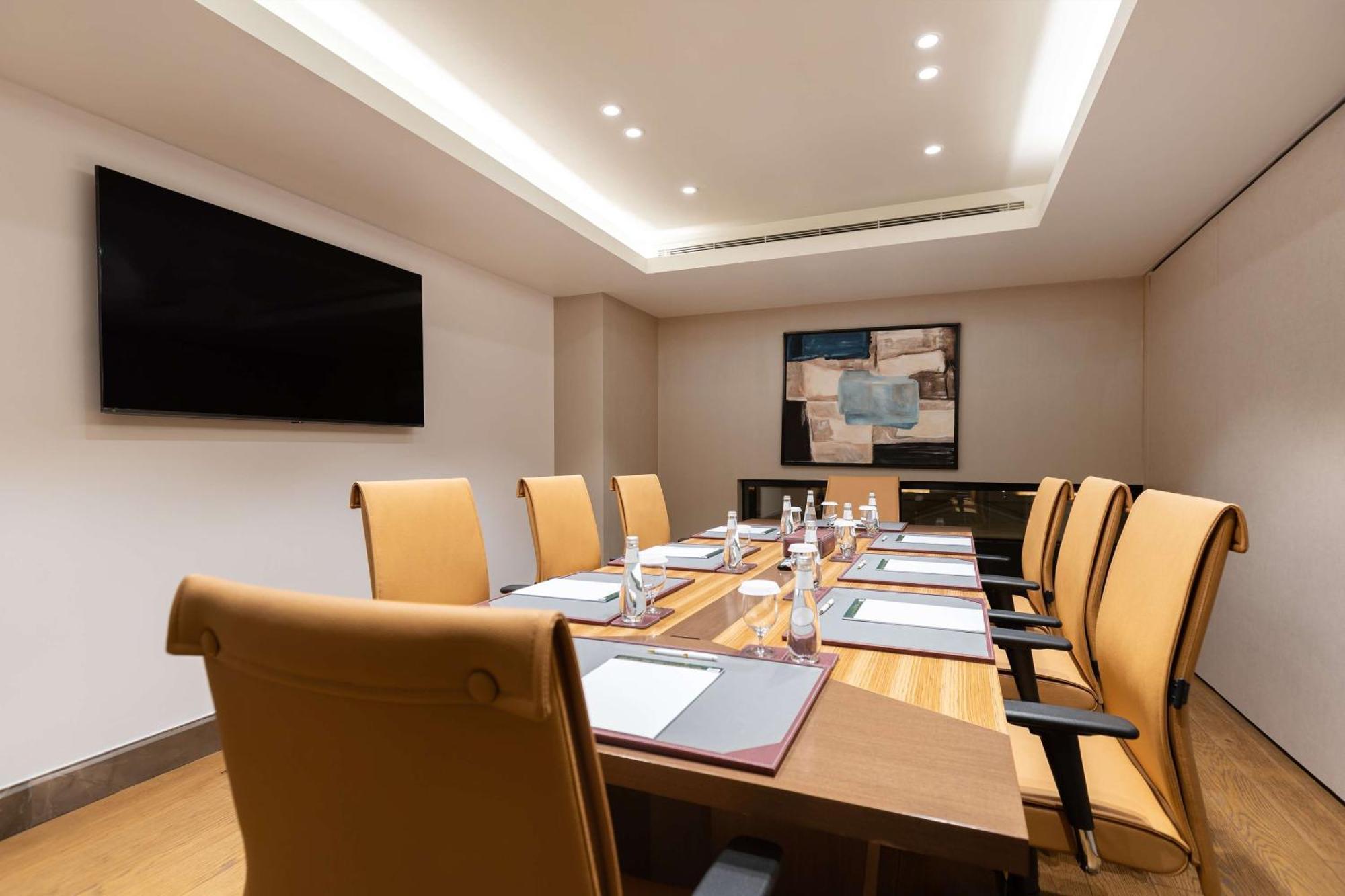 Mansard Riyadh, A Radisson Collection Hotel Εξωτερικό φωτογραφία Meeting room at the hotel