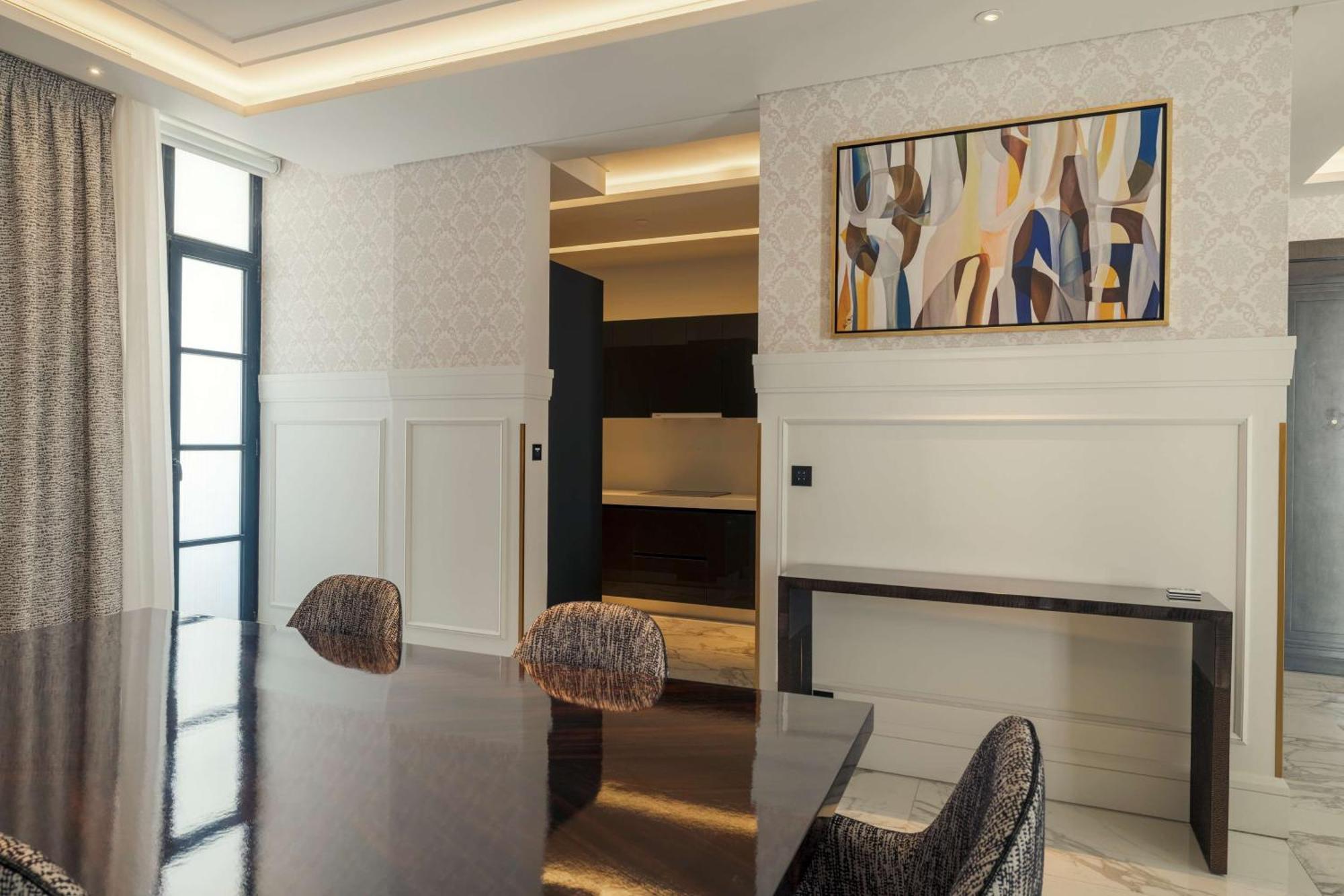 Mansard Riyadh, A Radisson Collection Hotel Εξωτερικό φωτογραφία Interior of a suite at The Ivy Collection