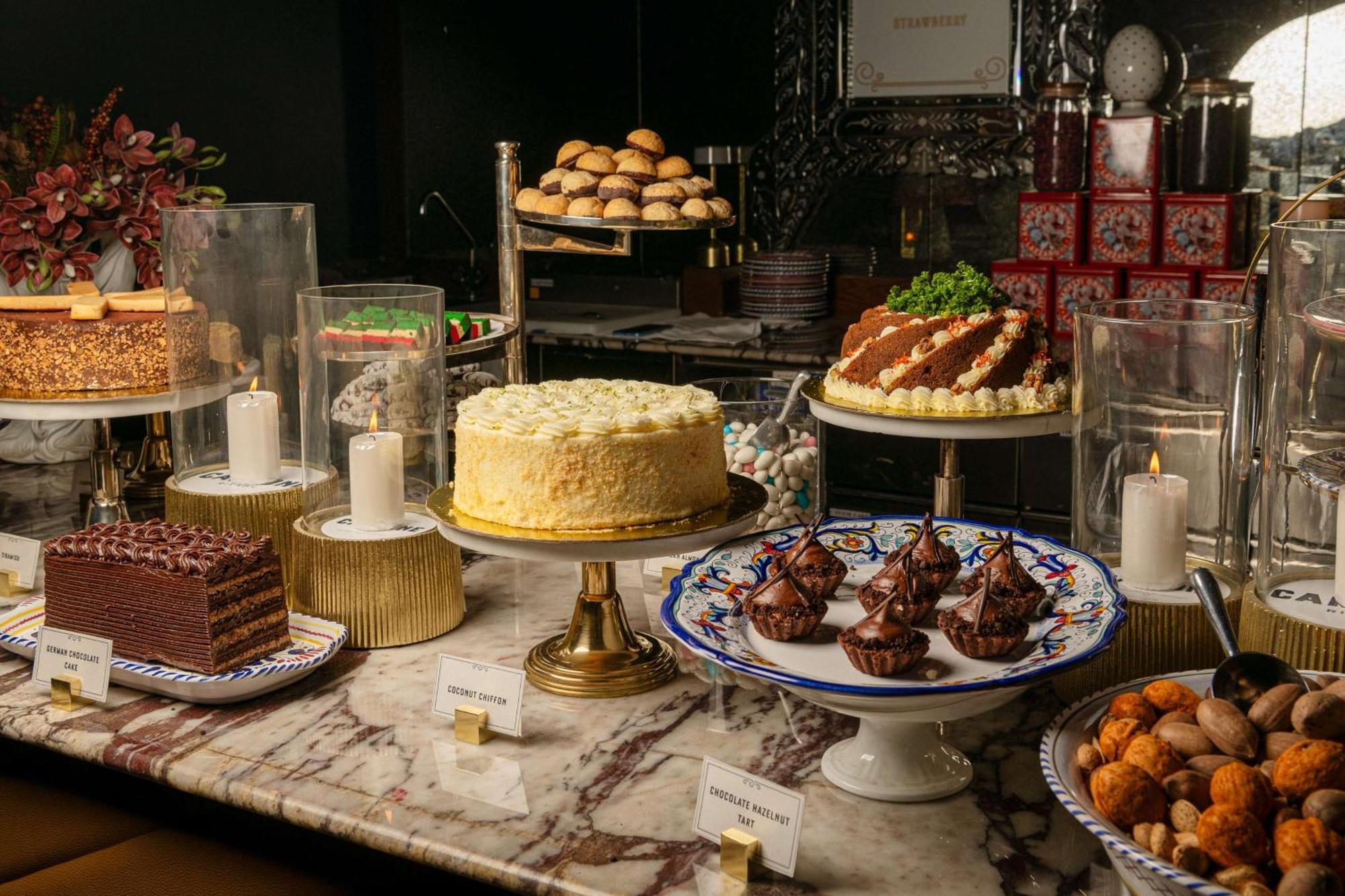 Mansard Riyadh, A Radisson Collection Hotel Εξωτερικό φωτογραφία A dessert buffet